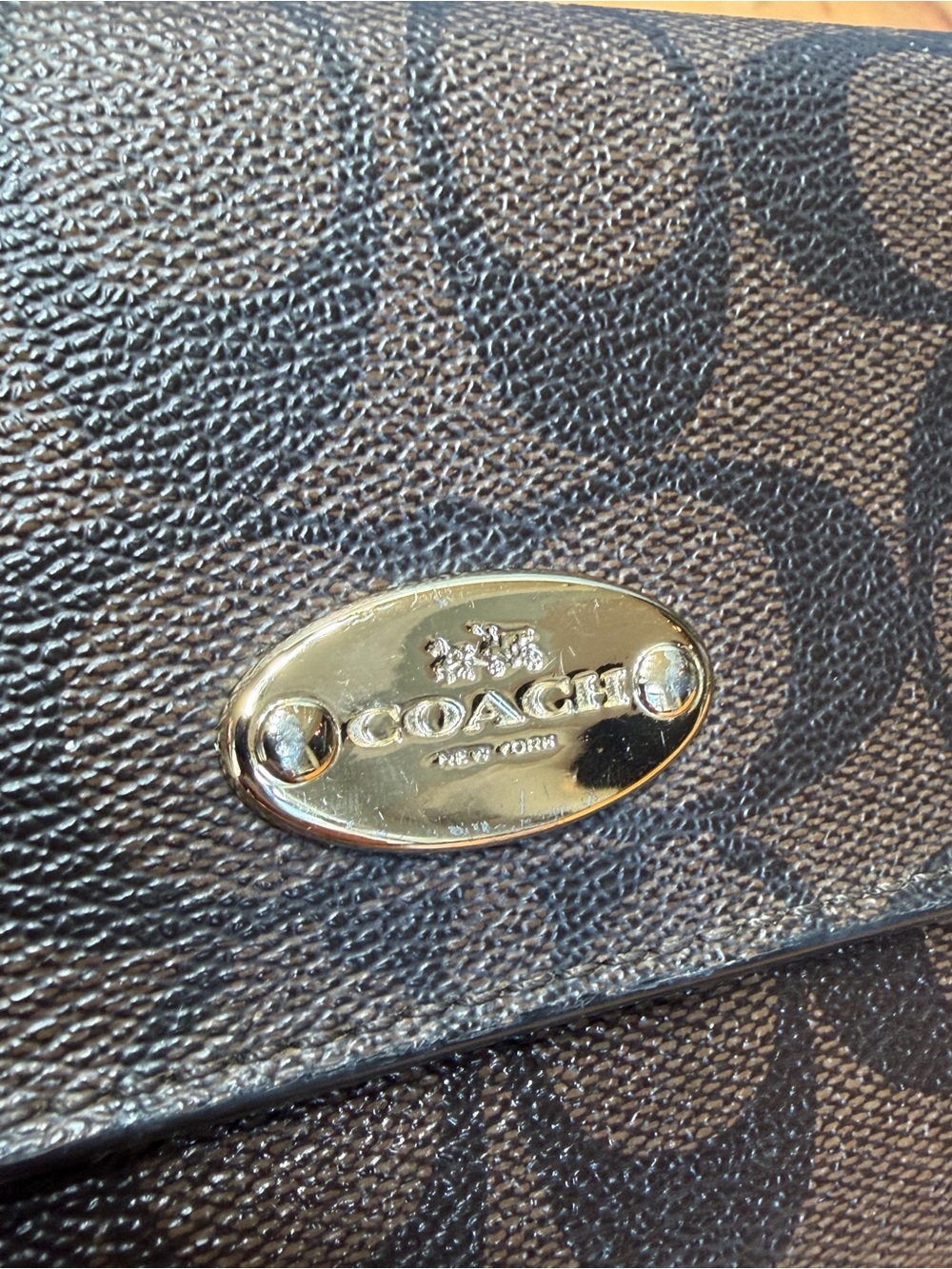 Coach Classic Peyton Signature Envelope Tri-Fold Checkbook Wallet Chocolate Brow - Picture 8 of 14
